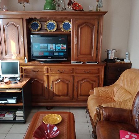 Maison Entiere Avec Parking, Garage Et Jardin Монлюсон Экстерьер фото